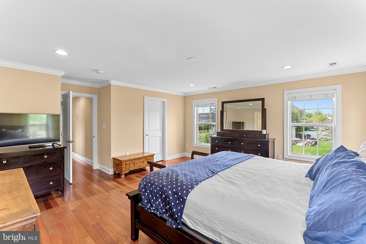 Annandale, Virginia, 22003, United States, 4 Bedrooms Bedrooms, ,4 BathroomsBathrooms,Residential,Active,2044601