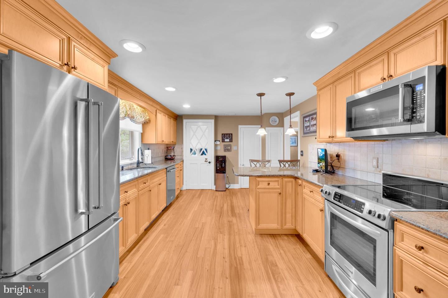 Freehold, New Jersey, 07728, United States, 3 Bedrooms Bedrooms, ,3 BathroomsBathrooms,Residential,Active,1922297