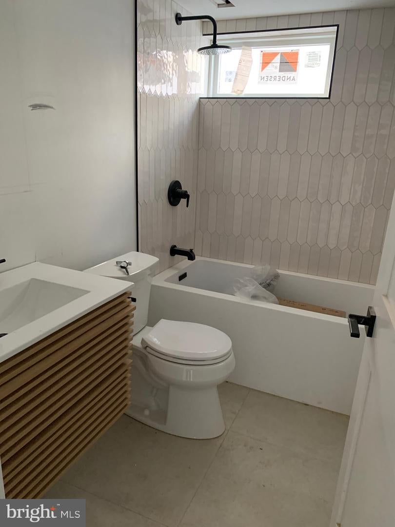 Philadelphia, Pennsylvania, 19127, United States, 6 Bedrooms Bedrooms, ,6 BathroomsBathrooms,Residential,Active,1900208