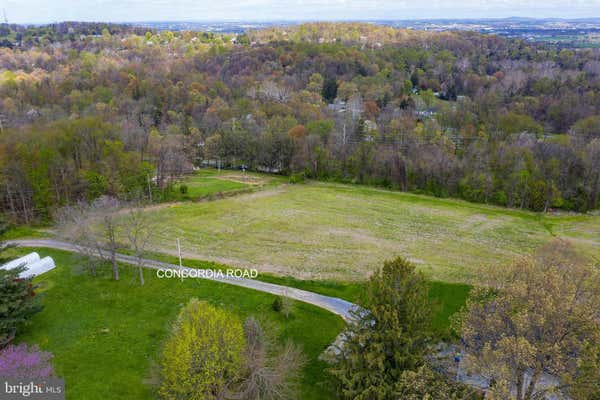 415 HEMPFIELD HILL RD, COLUMBIA, PA 17512, photo 3 of 11