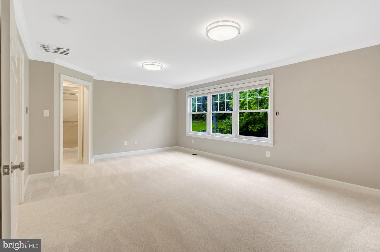 Fairfax, Virginia, 22030, United States, 4 Bedrooms Bedrooms, ,3 BathroomsBathrooms,Residential,Active,2045005