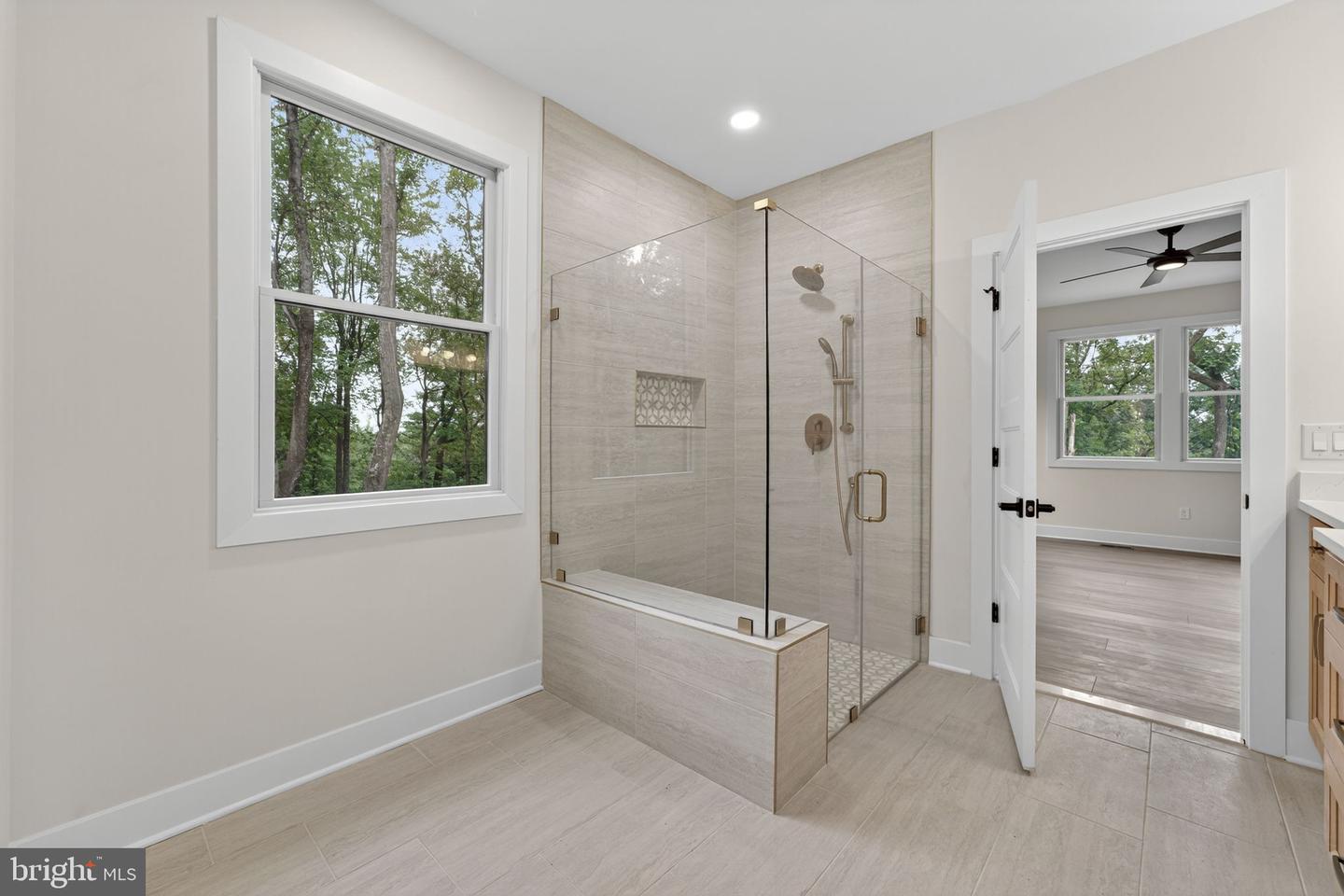 Warrenton, Virginia, 20187, United States, 3 Bedrooms Bedrooms, ,4 BathroomsBathrooms,Residential,Active,1963257