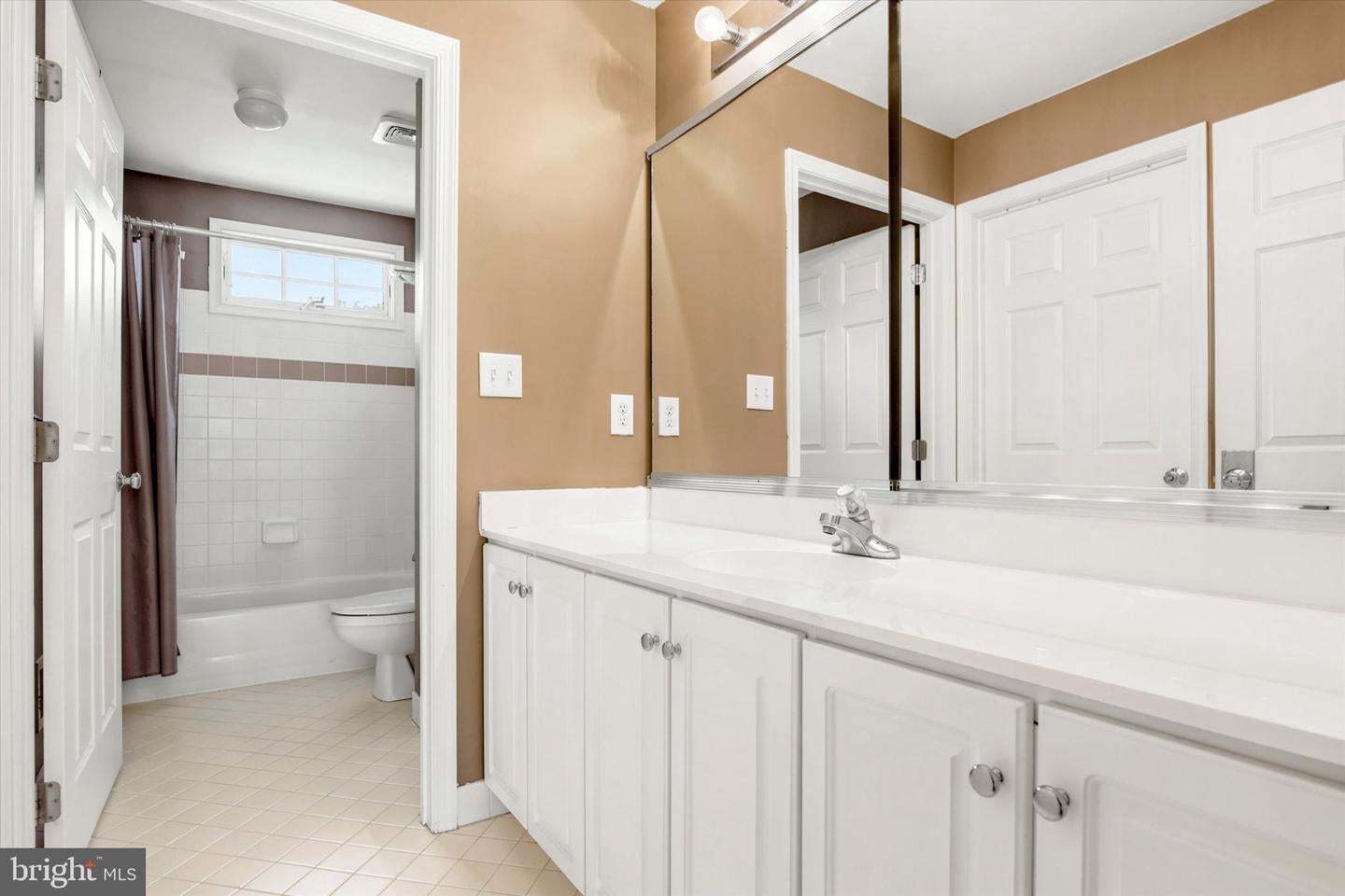 Doylestown, Pennsylvania, 18902, United States, 5 Bedrooms Bedrooms, ,5 BathroomsBathrooms,Residential,Active,2051955
