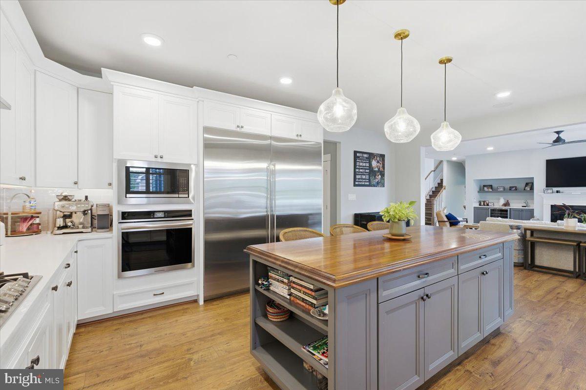 Gambrills, Maryland, 21054, United States, 5 Bedrooms Bedrooms, ,5 BathroomsBathrooms,Residential,Active,2044199