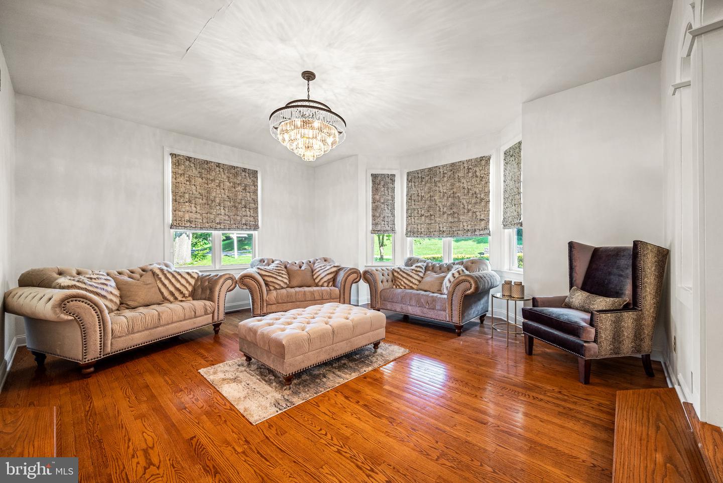 Wallingford, Pennsylvania, 19086, United States, 5 Bedrooms Bedrooms, ,6 BathroomsBathrooms,Residential,Active,1869134