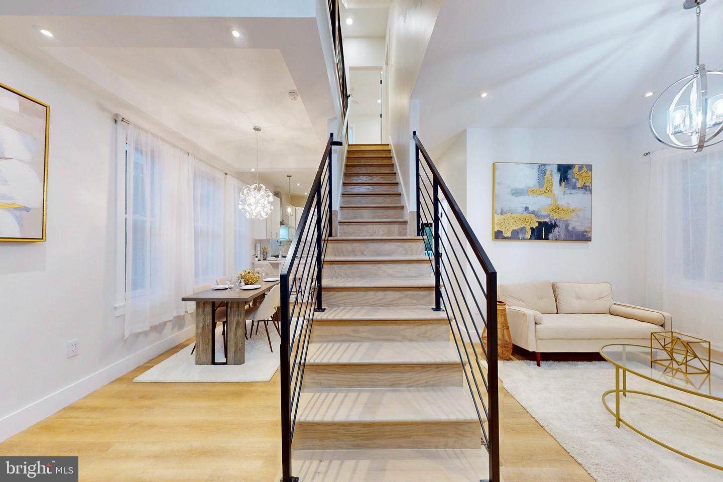 Washington, District Of Columbia, 20018, United States, 6 Bedrooms Bedrooms, ,5 BathroomsBathrooms,Residential,Active,2001347