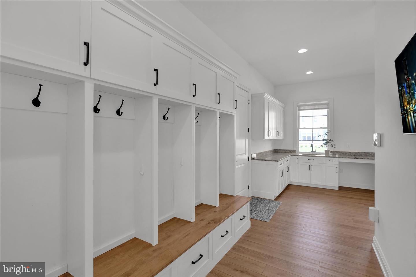 Lititz, Pennsylvania, 17543, United States, 5 Bedrooms Bedrooms, ,6 BathroomsBathrooms,Residential,Active,2045017