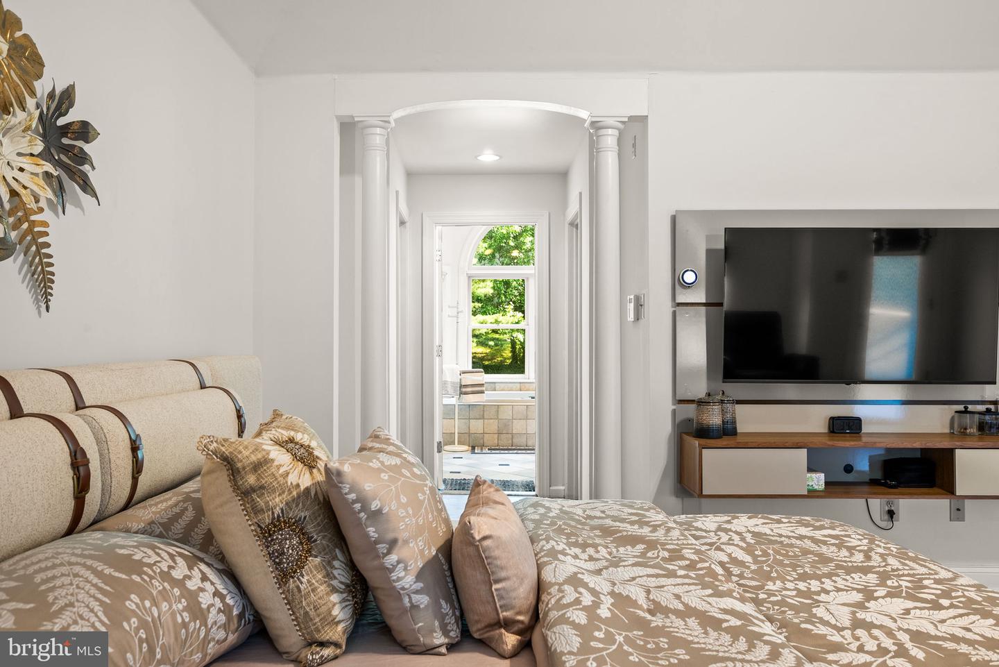 Wallingford, Pennsylvania, 19086, United States, 5 Bedrooms Bedrooms, ,6 BathroomsBathrooms,Residential,Active,1869134