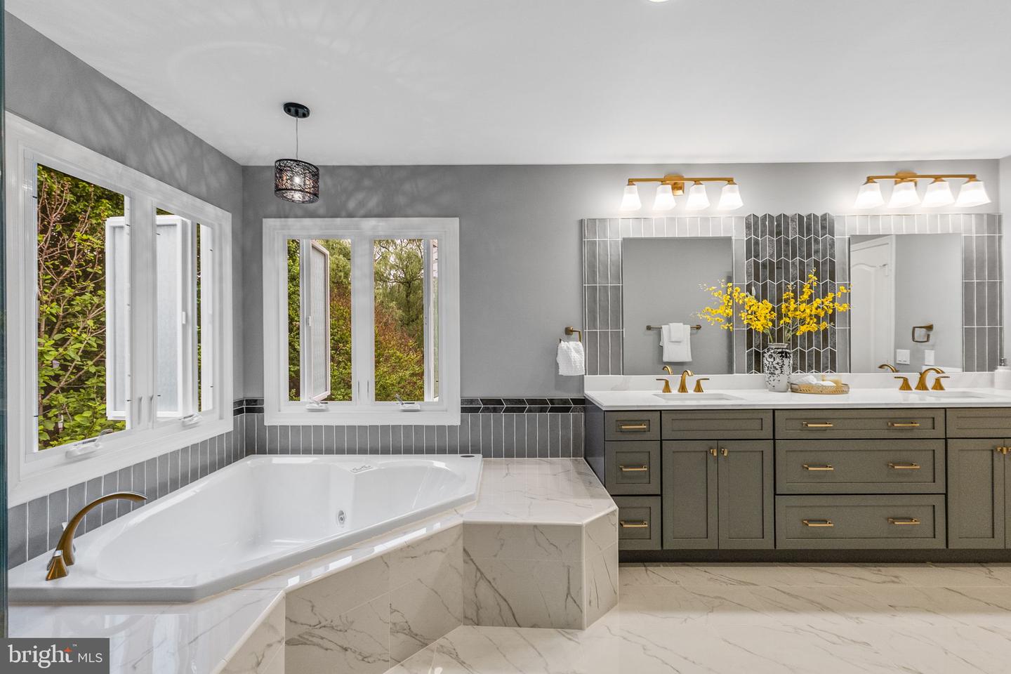 Poolesville, Maryland, 20837, United States, 4 Bedrooms Bedrooms, ,5 BathroomsBathrooms,Residential,Active,2052019
