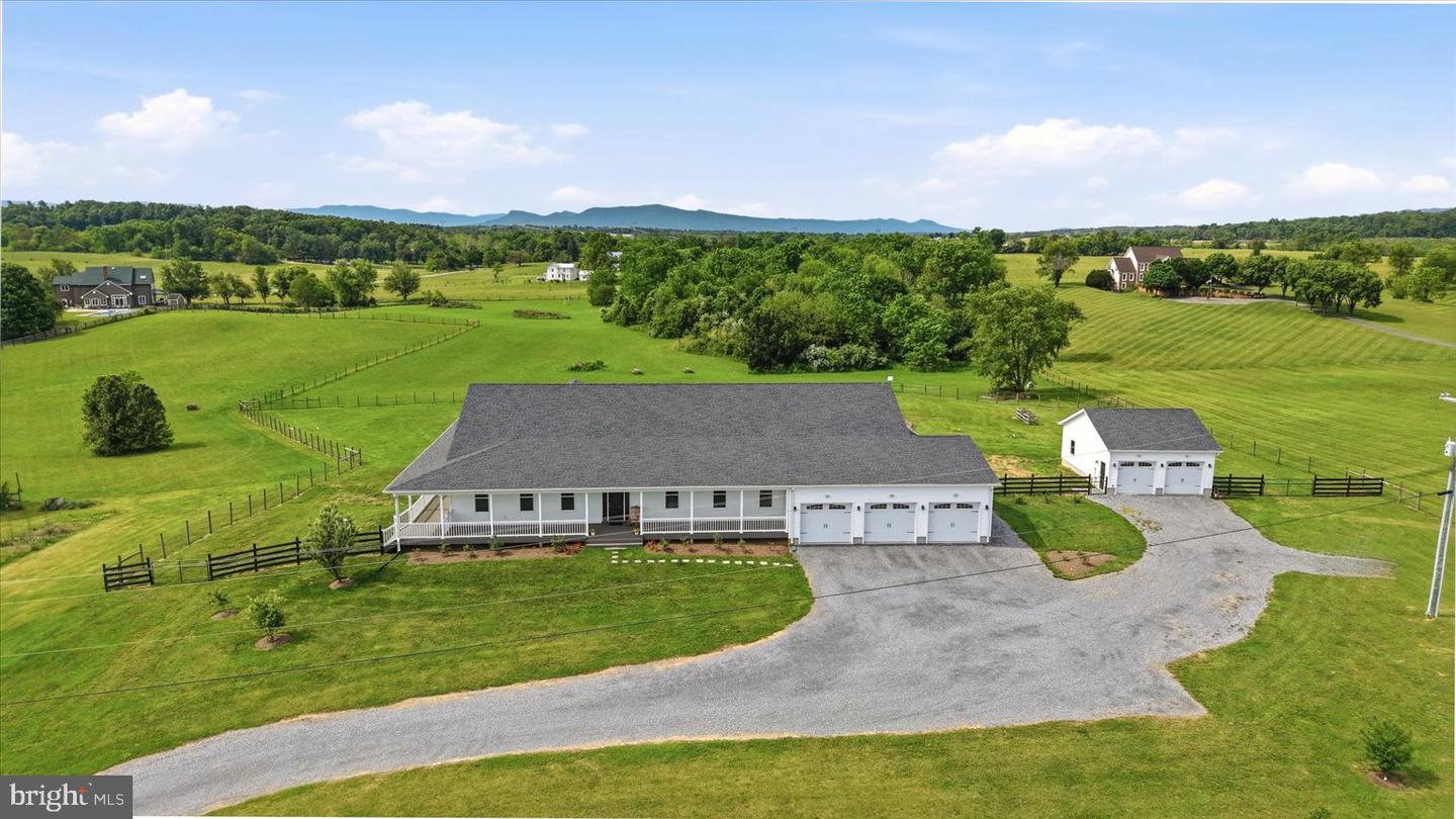 Winchester, Virginia, 22602, United States, 4 Bedrooms Bedrooms, ,4 BathroomsBathrooms,Residential,Active,2025980