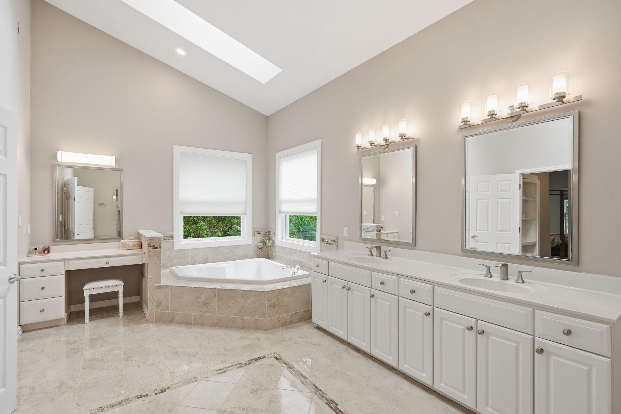 North Potomac, Maryland, 20878, United States, 7 Bedrooms Bedrooms, ,8 BathroomsBathrooms,Residential,Active,2044145