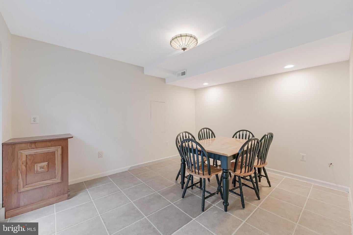 Ashburn, Virginia, 20147, United States, 5 Bedrooms Bedrooms, ,4 BathroomsBathrooms,Residential,Active,1961920