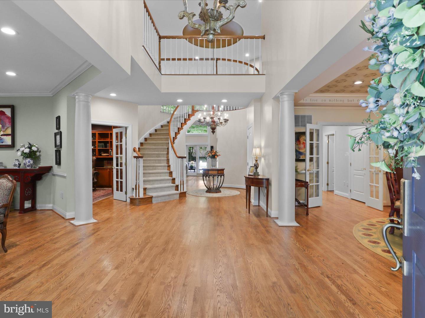 Fairfax Station, Virginia, 22039, United States, 5 Bedrooms Bedrooms, ,5 BathroomsBathrooms,Residential,Active,1943756