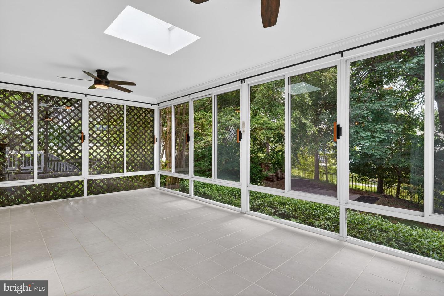 Falls Church, Virginia, 22043, United States, 4 Bedrooms Bedrooms, ,3 BathroomsBathrooms,Residential,Active,2045048