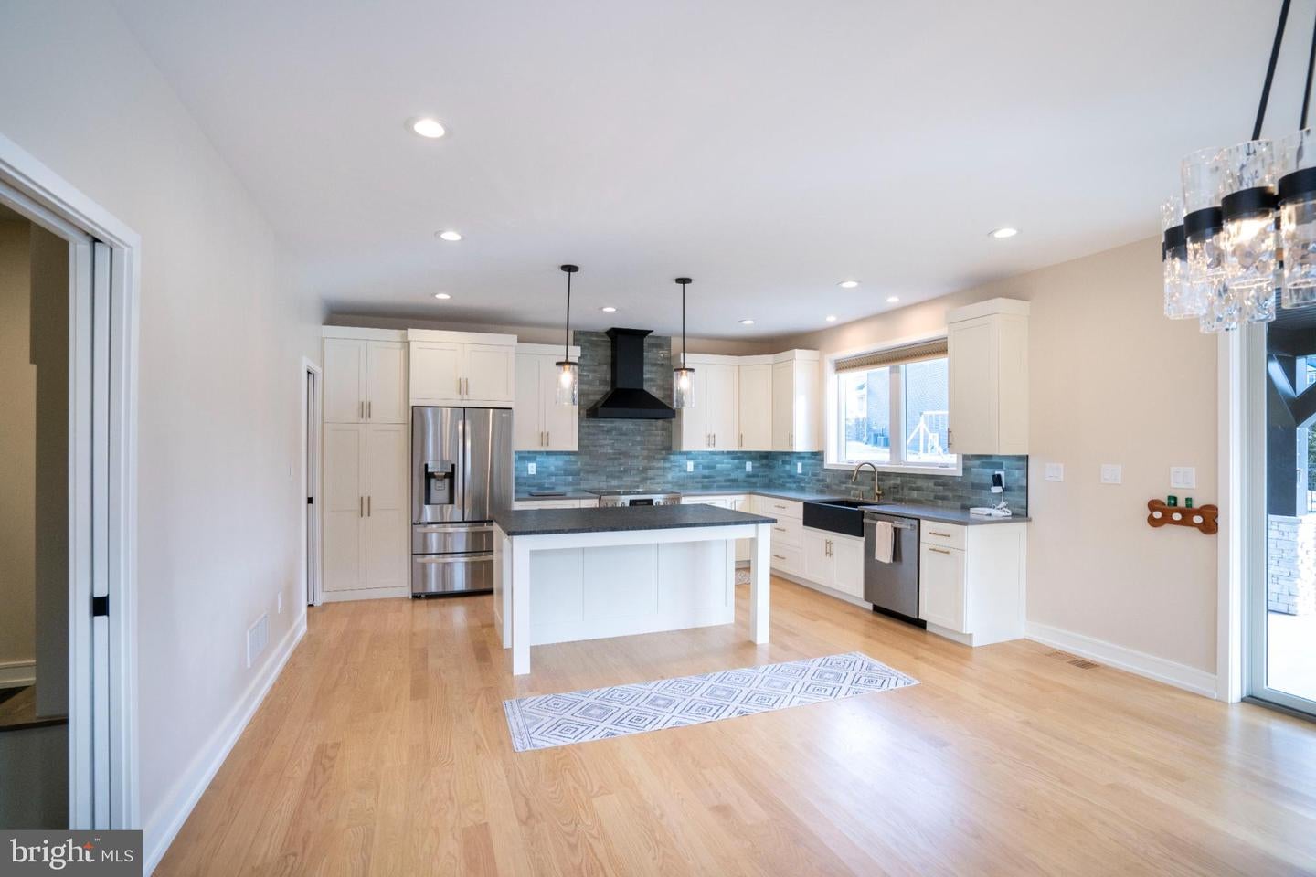 State College, Pennsylvania, 16801, United States, 4 Bedrooms Bedrooms, ,4 BathroomsBathrooms,Residential,Active,2012913