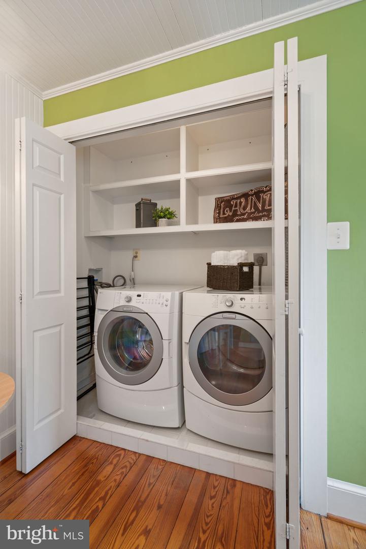 Leesburg, Virginia, 20175, United States, 4 Bedrooms Bedrooms, ,5 BathroomsBathrooms,Residential,Active,2011862