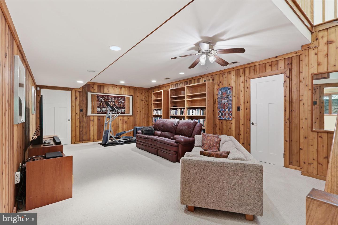 Great Falls, Virginia, 22066, United States, 4 Bedrooms Bedrooms, ,4 BathroomsBathrooms,Residential,Pending,2045715