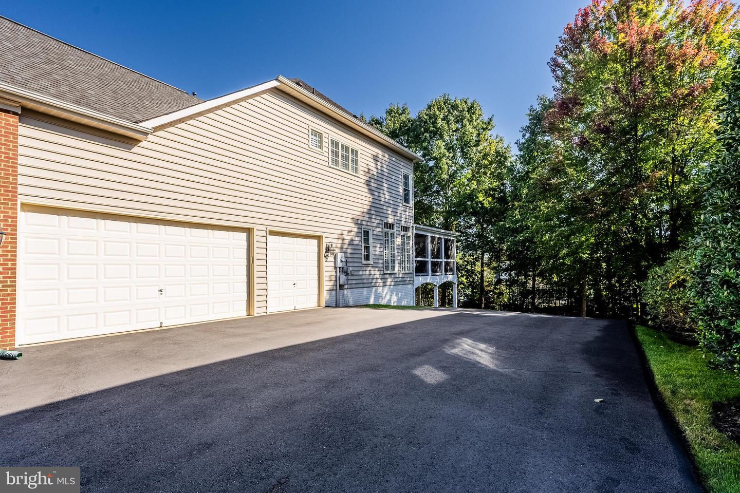 Haymarket, Virginia, 20169, United States, 5 Bedrooms Bedrooms, ,5 BathroomsBathrooms,Residential,Active,1961953