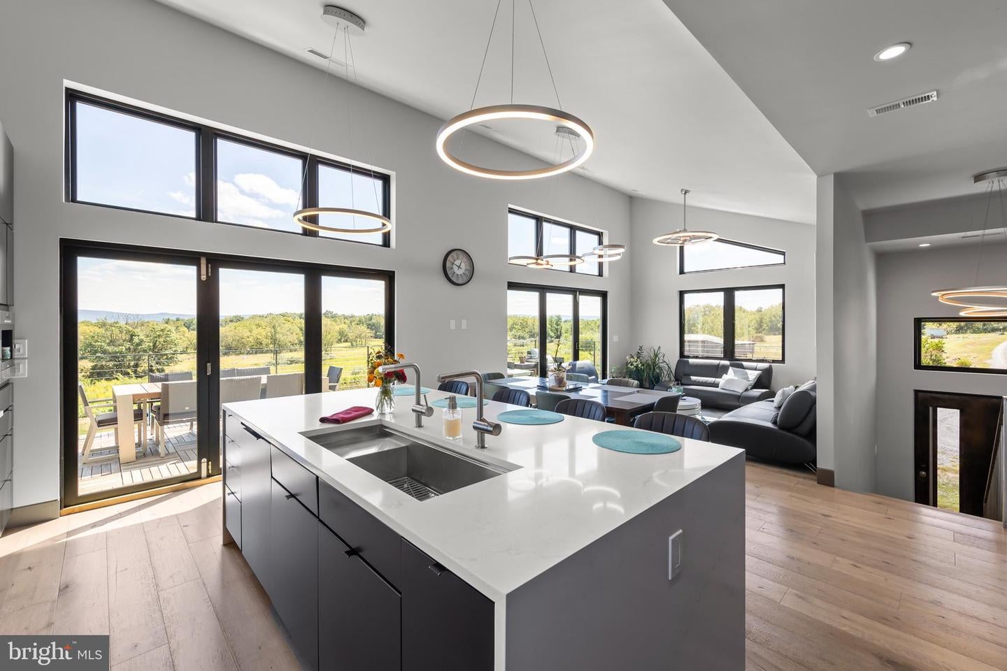 Berryville, Virginia, 22611, United States, 4 Bedrooms Bedrooms, ,4 BathroomsBathrooms,Residential,Active,1945547