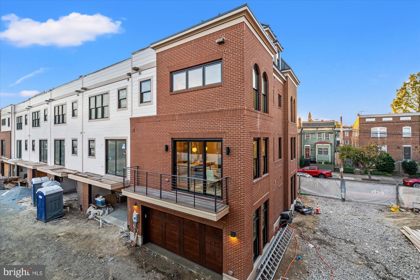 Alexandria, Virginia, 22314, United States, 4 Bedrooms Bedrooms, ,5 BathroomsBathrooms,Residential,Active,1962172