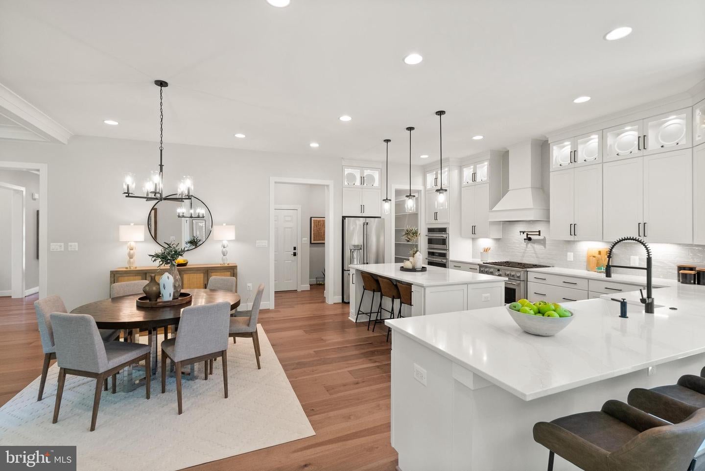 Falls Church, Virginia, 22046, United States, 7 Bedrooms Bedrooms, ,7 BathroomsBathrooms,Residential,Active,1798016
