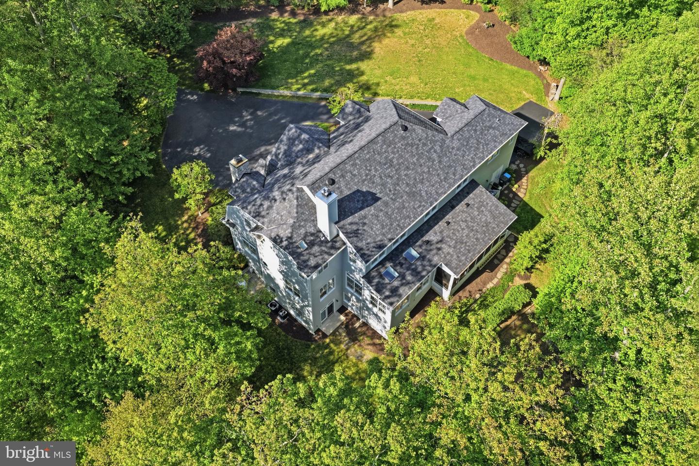Great Falls, Virginia, 22066, United States, 5 Bedrooms Bedrooms, ,7 BathroomsBathrooms,Residential,Active,2044999