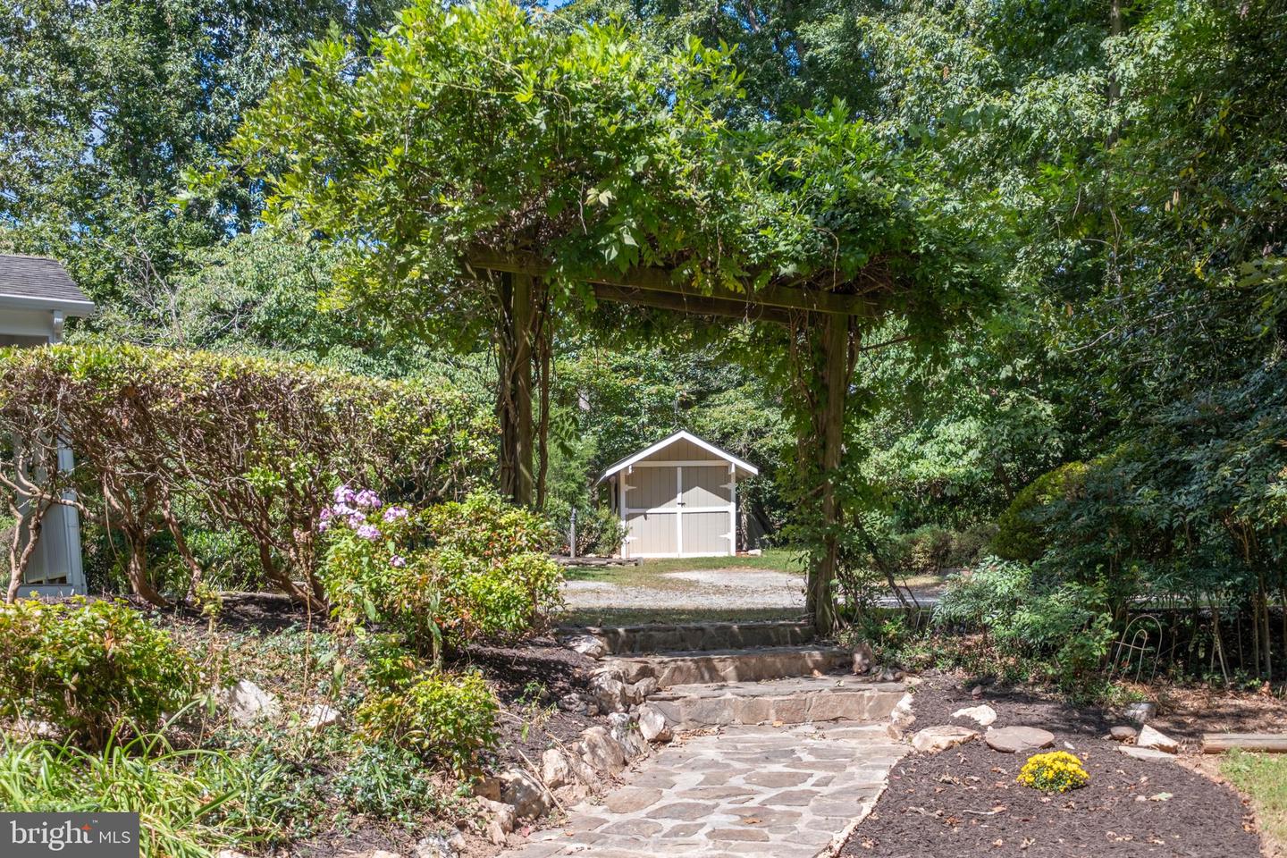 Fairfax Station, Virginia, 22039, United States, 4 Bedrooms Bedrooms, ,3 BathroomsBathrooms,Residential,Active,1936424