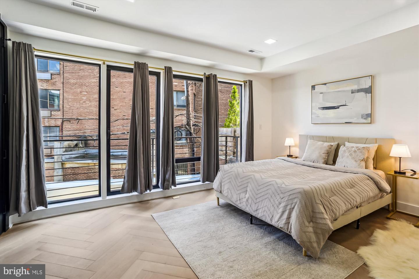 Washington, District Of Columbia, 20009, United States, 3 Bedrooms Bedrooms, ,4 BathroomsBathrooms,Residential,Active,2001346