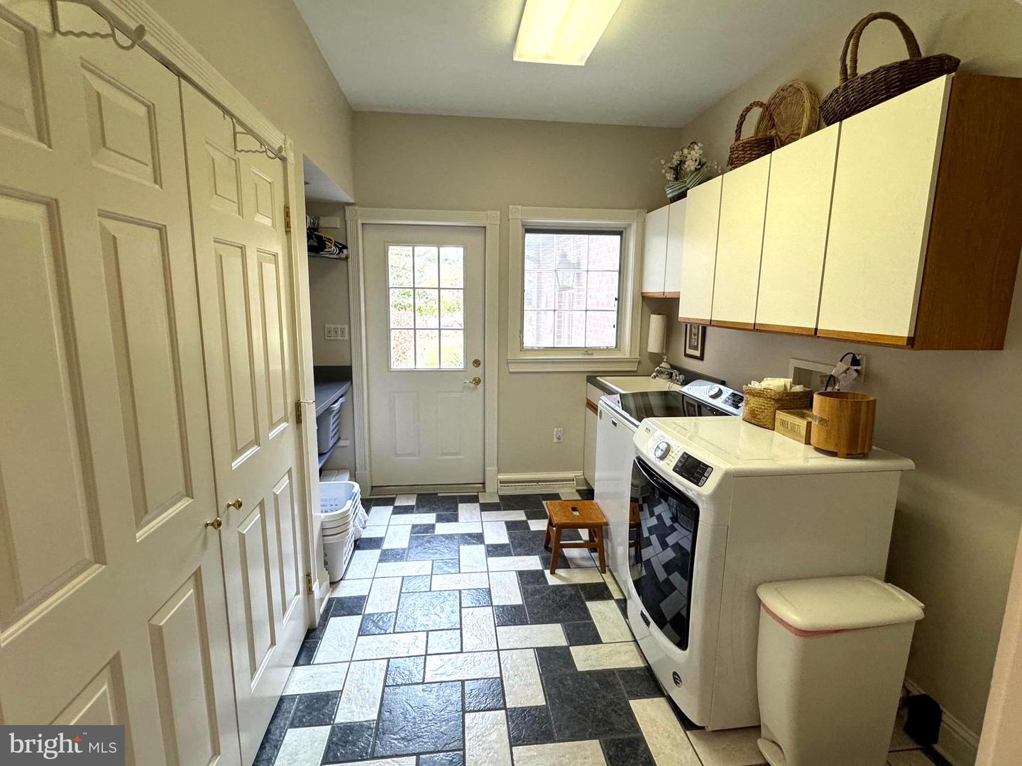 State College, Pennsylvania, 16801, United States, 4 Bedrooms Bedrooms, ,4 BathroomsBathrooms,Residential,Active,1988791