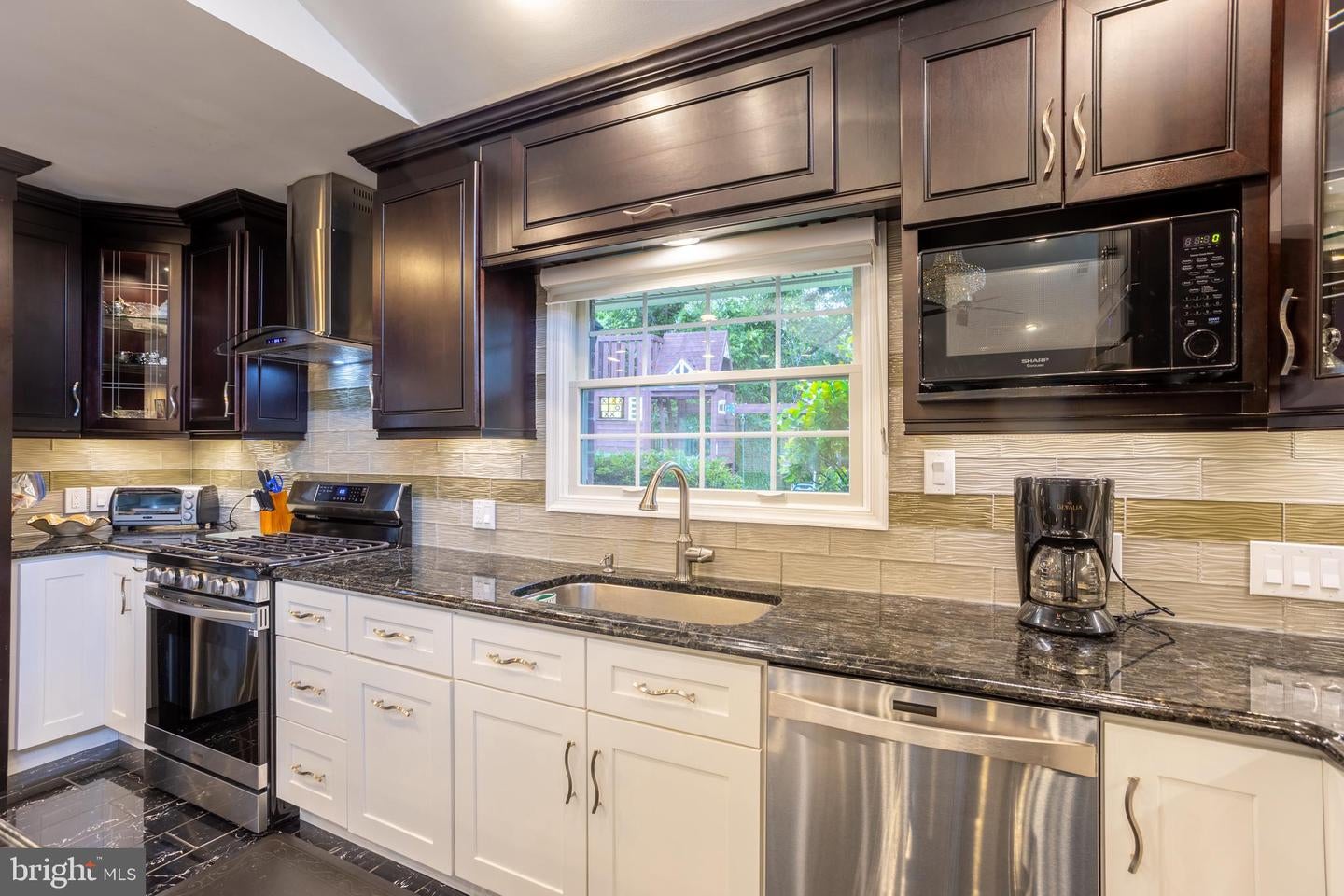 Baltimore, Maryland, 21208, United States, 7 Bedrooms Bedrooms, ,7 BathroomsBathrooms,Residential,Active,2043436