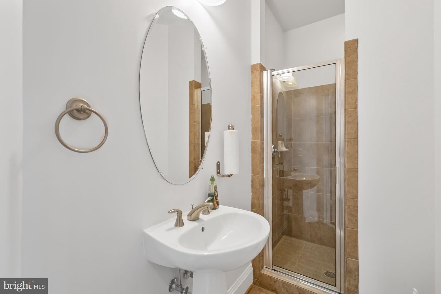 Clarksburg, Maryland, 20871, United States, 5 Bedrooms Bedrooms, ,5 BathroomsBathrooms,Residential,Active,2001354