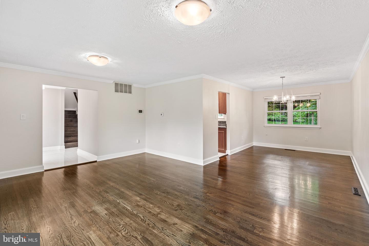 Reston, Virginia, 20191, United States, 3 Bedrooms Bedrooms, ,3 BathroomsBathrooms,Residential,Active,2044995