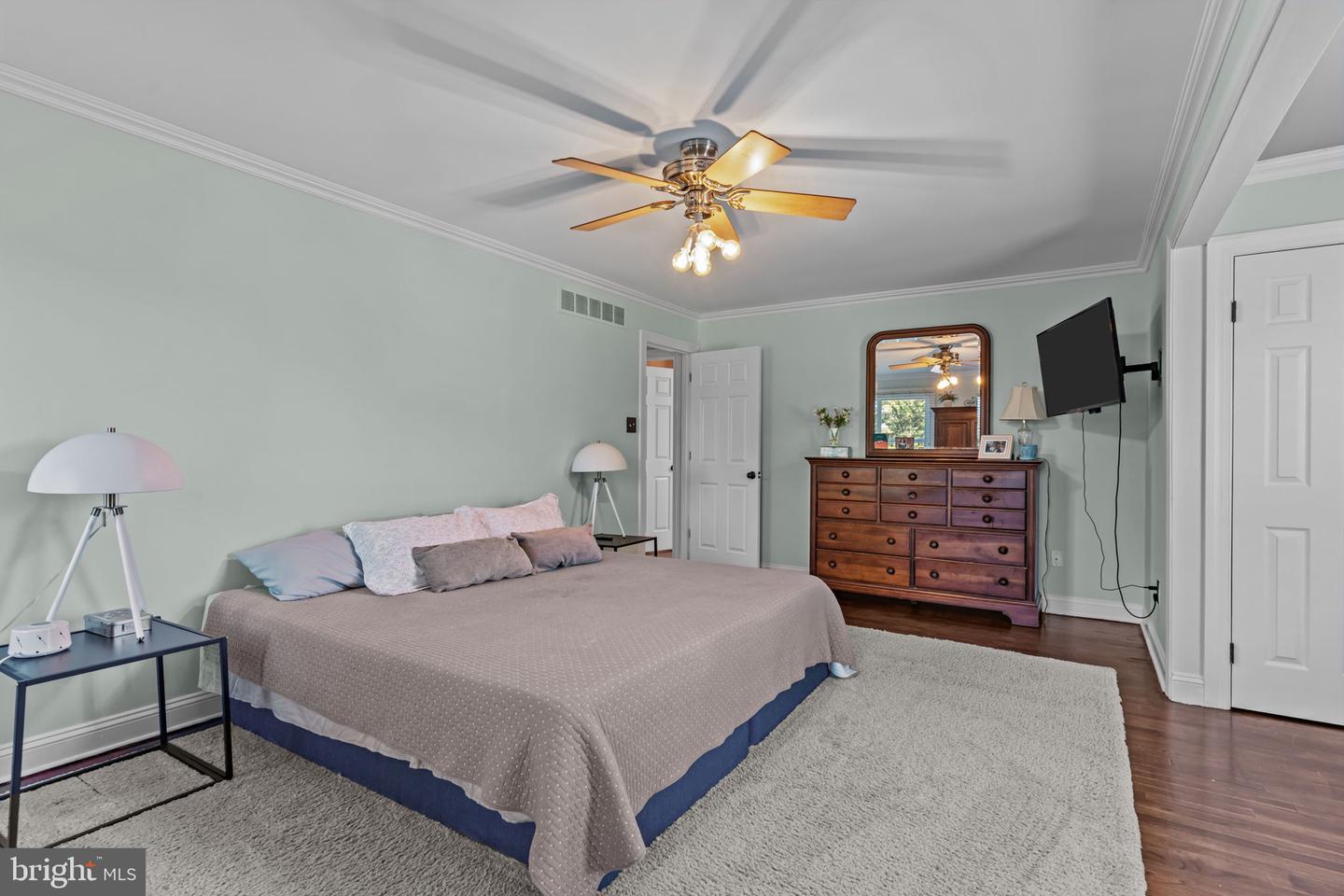 Yardley, Pennsylvania, 19067, United States, 4 Bedrooms Bedrooms, ,4 BathroomsBathrooms,Residential,Active,1926886