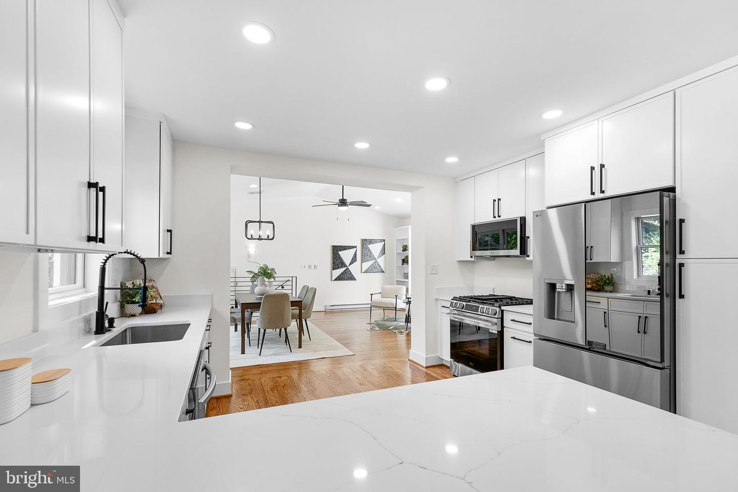 Falls Church, Virginia, 22044, United States, 4 Bedrooms Bedrooms, ,3 BathroomsBathrooms,Residential,Active,1894525