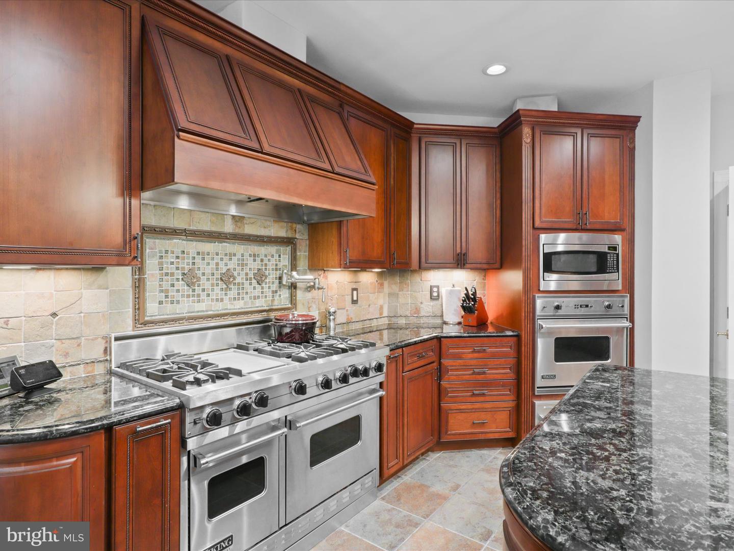 Fairfax Station, Virginia, 22039, United States, 5 Bedrooms Bedrooms, ,5 BathroomsBathrooms,Residential,Active,1943756