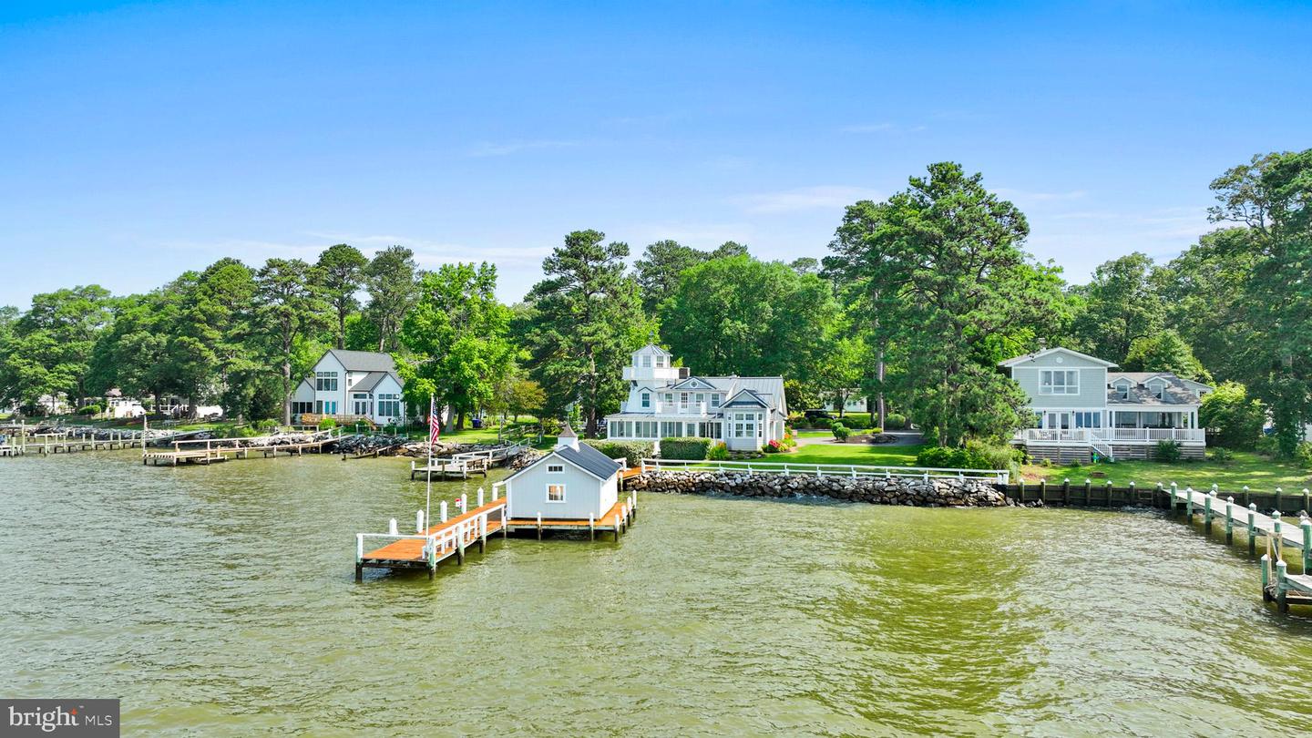 Cobb Island, Maryland, 20625, United States, 6 Bedrooms Bedrooms, ,6 BathroomsBathrooms,Residential,Contingent,1849506
