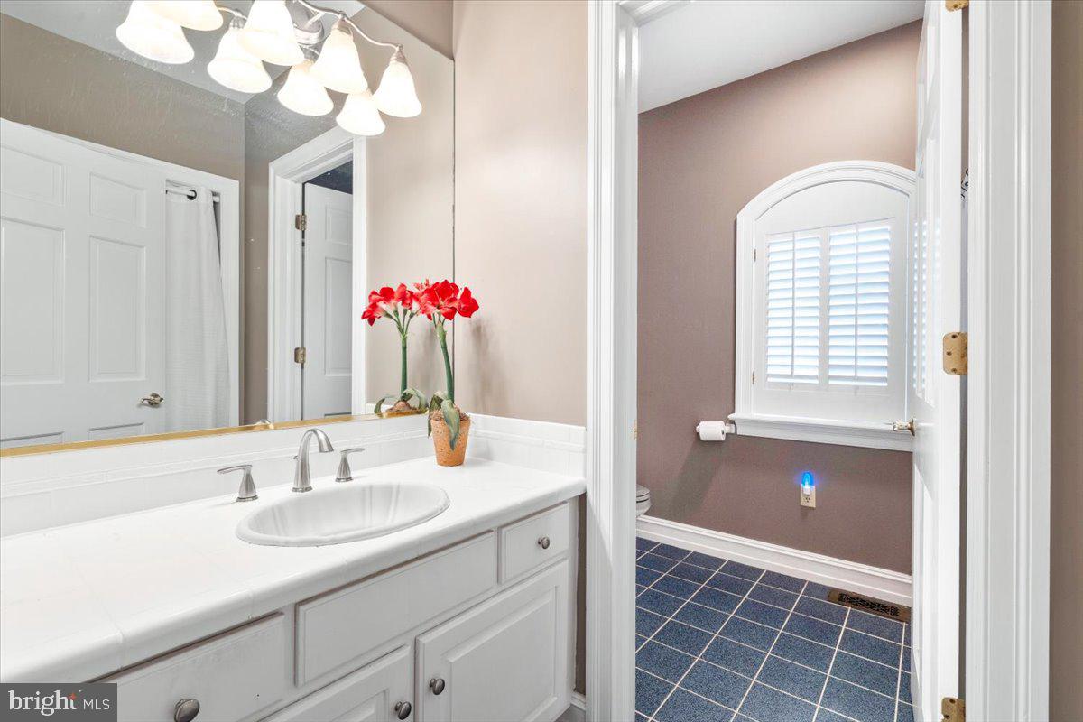 Frederick, Maryland, 21702, United States, 5 Bedrooms Bedrooms, ,8 BathroomsBathrooms,Residential,Active,2002354