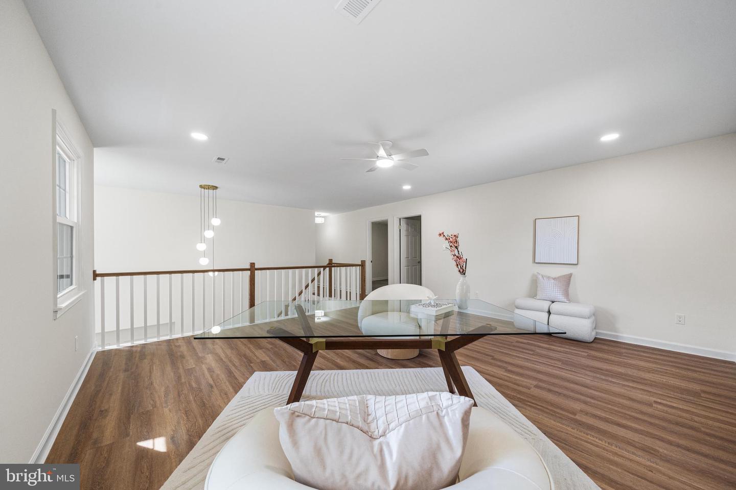 Clifton, Virginia, 20124, United States, 4 Bedrooms Bedrooms, ,4 BathroomsBathrooms,Residential,Active,2041351