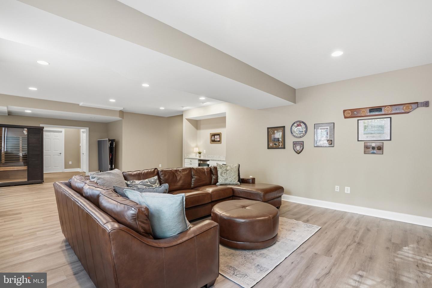 Great Falls, Virginia, 22066, United States, 5 Bedrooms Bedrooms, ,7 BathroomsBathrooms,Residential,Active,2044999