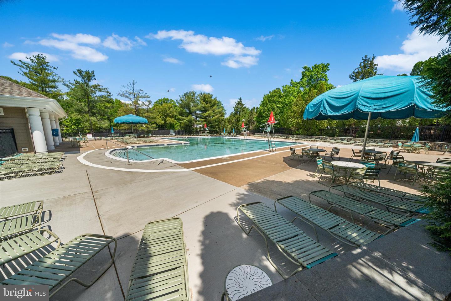 Clifton, Virginia, 20124, United States, 4 Bedrooms Bedrooms, ,4 BathroomsBathrooms,Residential,Active,2041351
