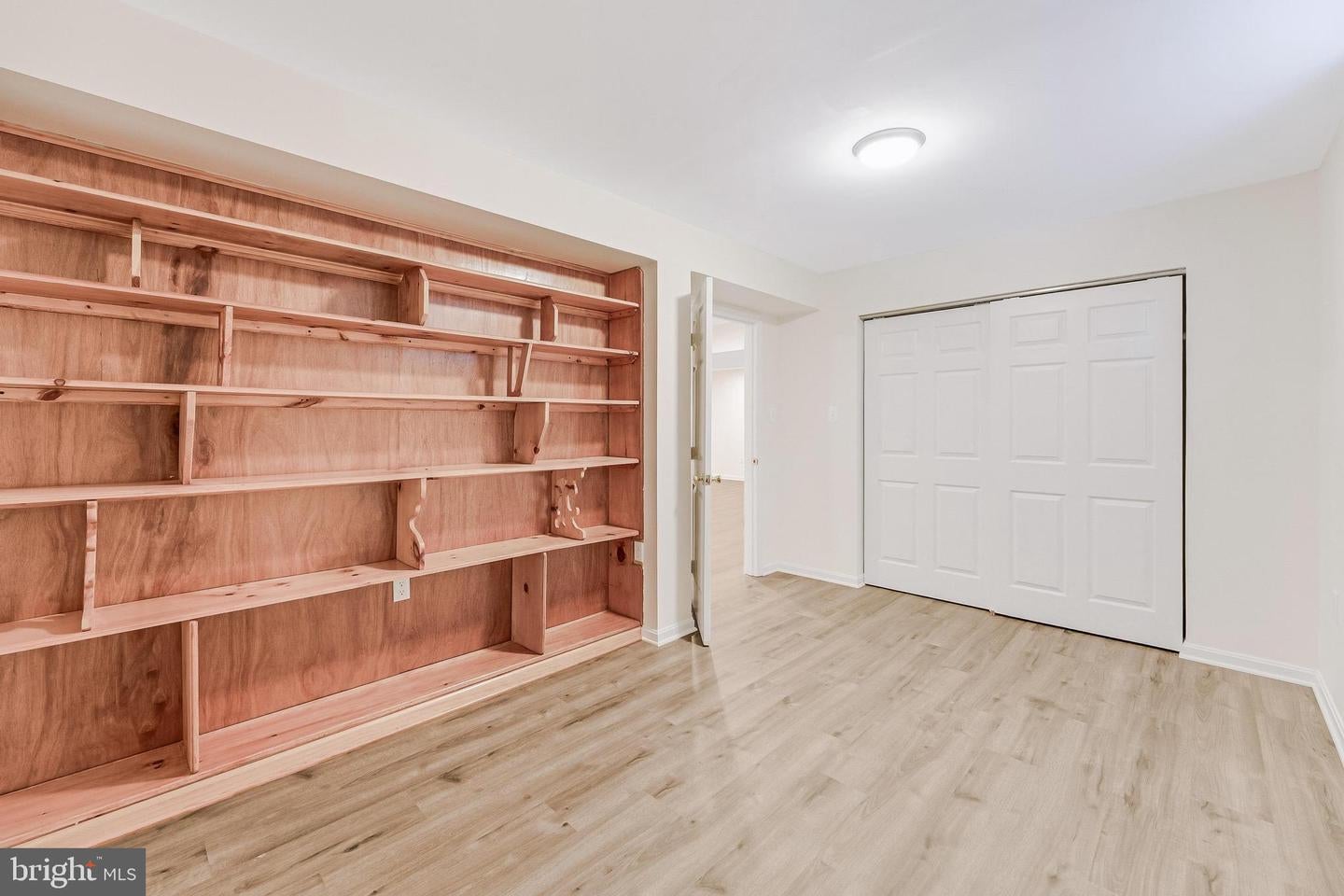 Ashburn, Virginia, 20147, United States, 5 Bedrooms Bedrooms, ,4 BathroomsBathrooms,Residential,Active,1961920