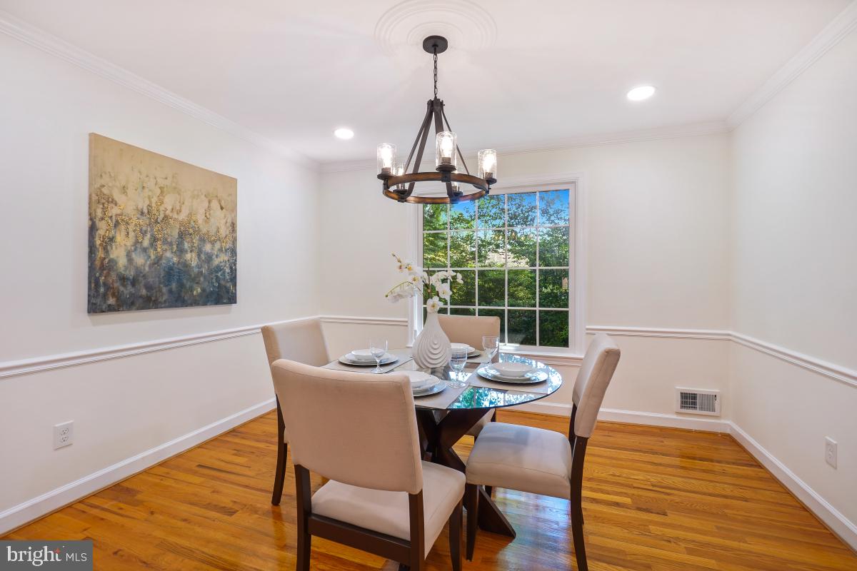 Potomac, Maryland, 20854, United States, 4 Bedrooms Bedrooms, ,3 BathroomsBathrooms,Residential,Active,1889030