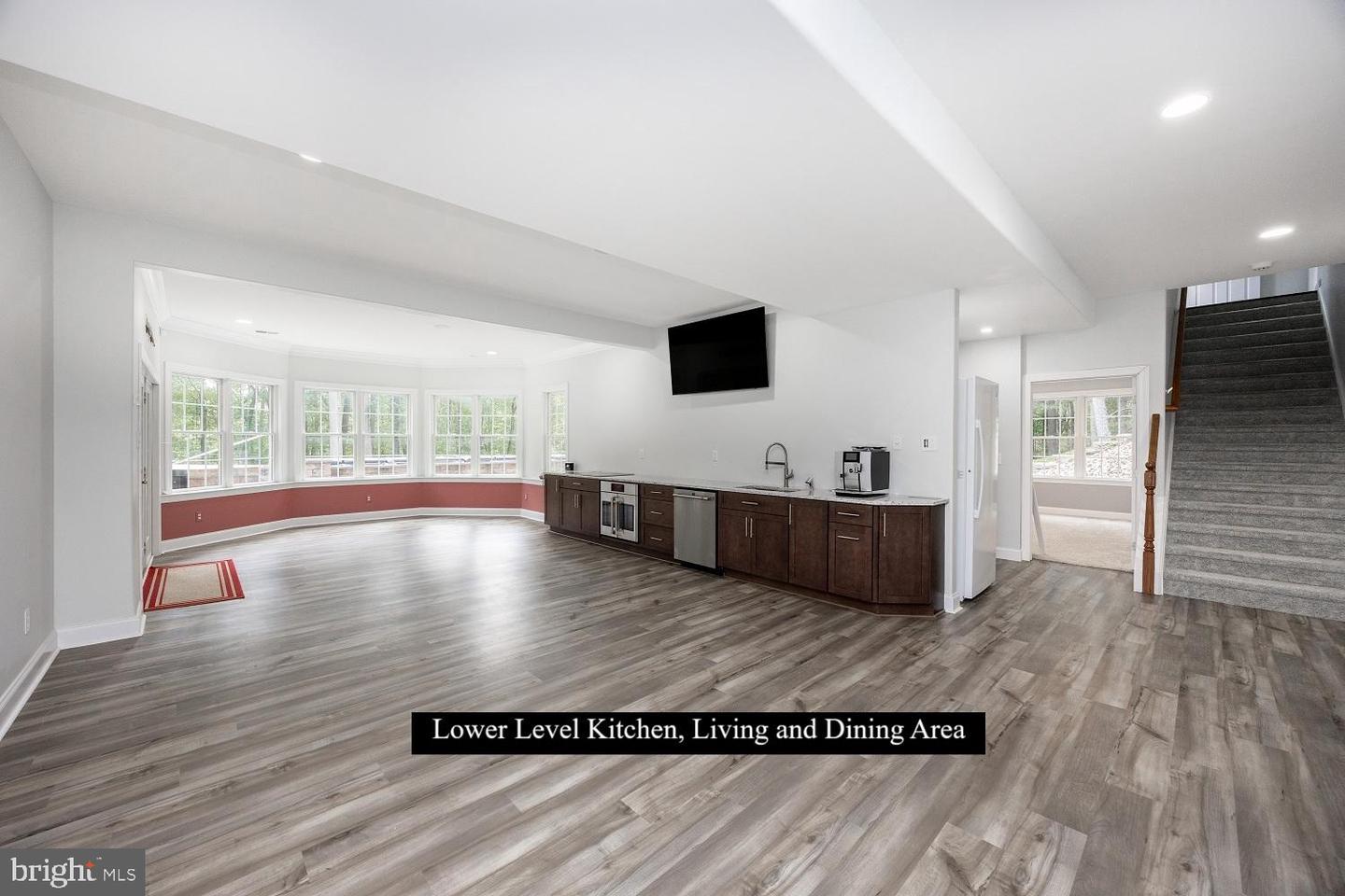 Landenberg, Pennsylvania, 19350, United States, 5 Bedrooms Bedrooms, ,6 BathroomsBathrooms,Residential,Active,1965819