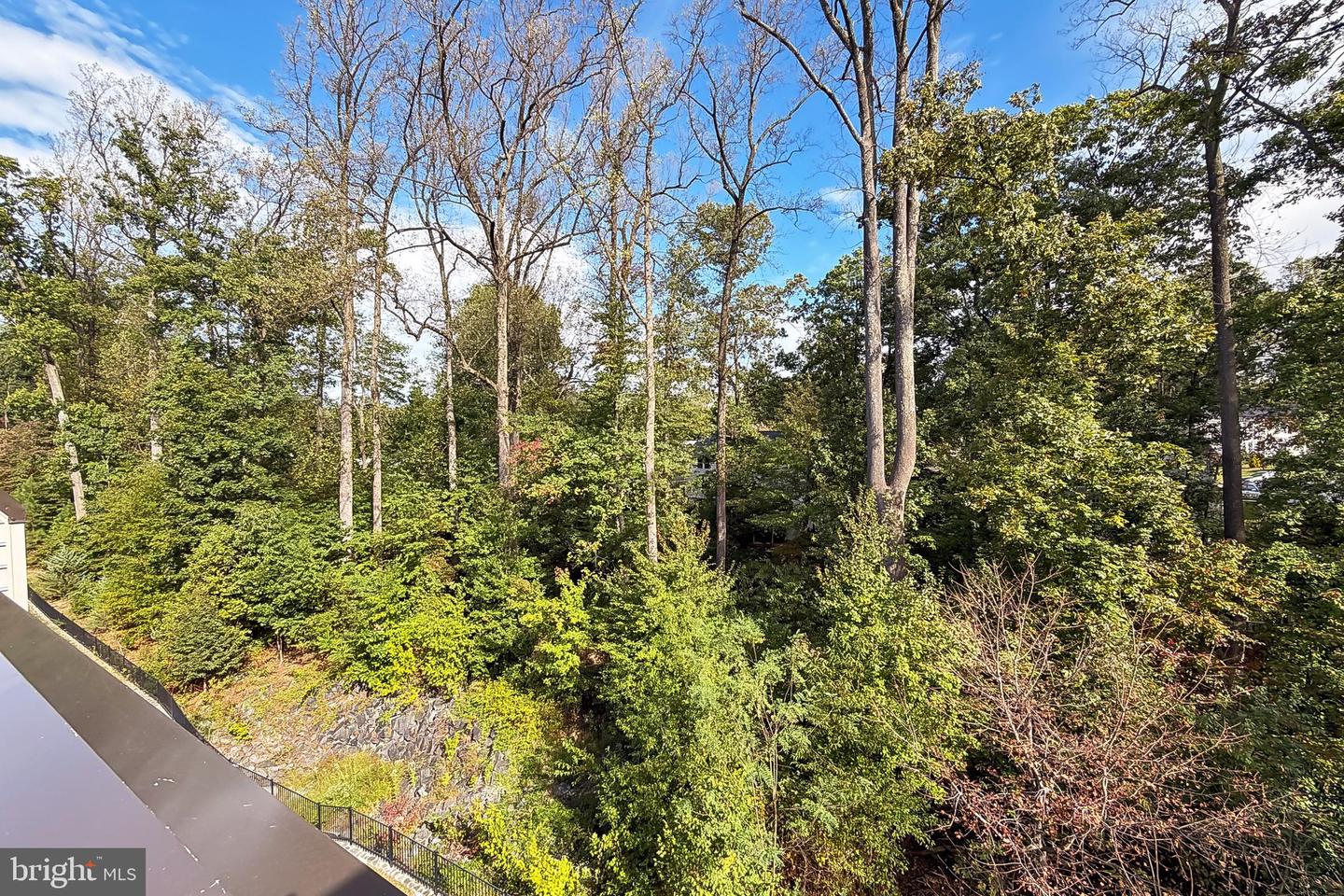 Fairfax, Virginia, 22033, United States, 4 Bedrooms Bedrooms, ,5 BathroomsBathrooms,Residential,Active,1992238