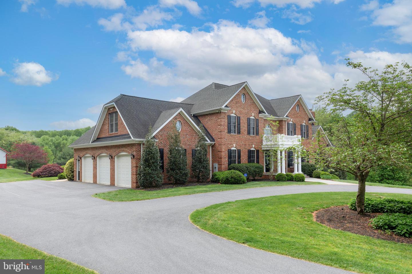 New Windsor, Maryland, 21776, United States, ,5 BathroomsBathrooms,Residential,Active,1829926