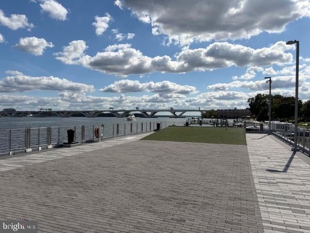 Alexandria, Virginia, 22314, United States, 4 Bedrooms Bedrooms, ,5 BathroomsBathrooms,Residential,Active,1959984