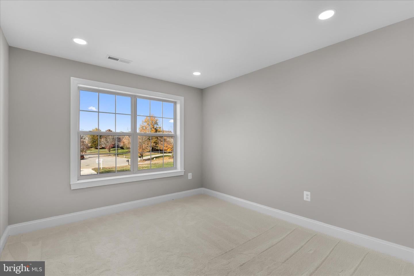 Fort Washington, Maryland, 20744, United States, 5 Bedrooms Bedrooms, ,4 BathroomsBathrooms,Residential,Active,1987253