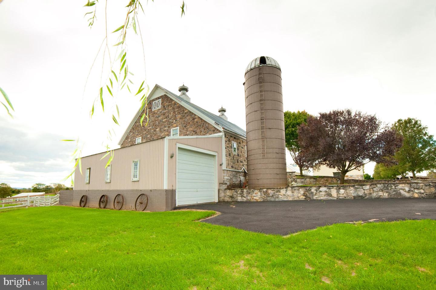 Martinsburg, West Virginia, 25404, United States, 5 Bedrooms Bedrooms, ,3 BathroomsBathrooms,Residential,Active,1936417