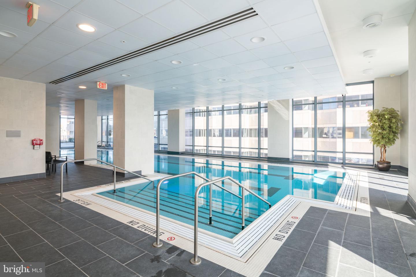 Philadelphia, Pennsylvania, 19103, United States, 3 Bedrooms Bedrooms, ,4 BathroomsBathrooms,Residential,Active,1993681