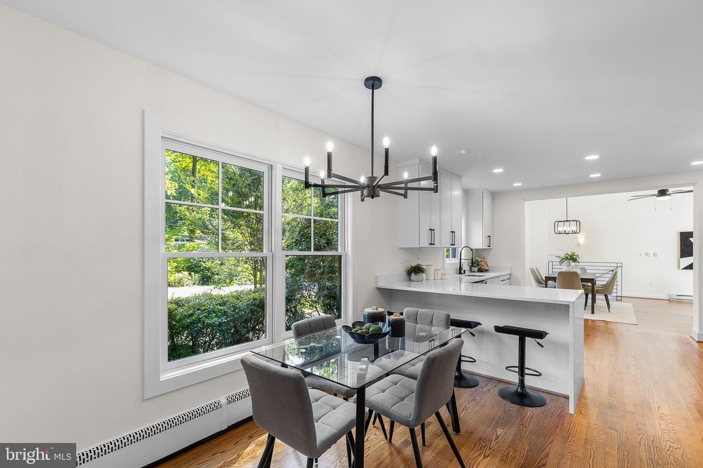 Falls Church, Virginia, 22044, United States, 4 Bedrooms Bedrooms, ,3 BathroomsBathrooms,Residential,Active,1894525